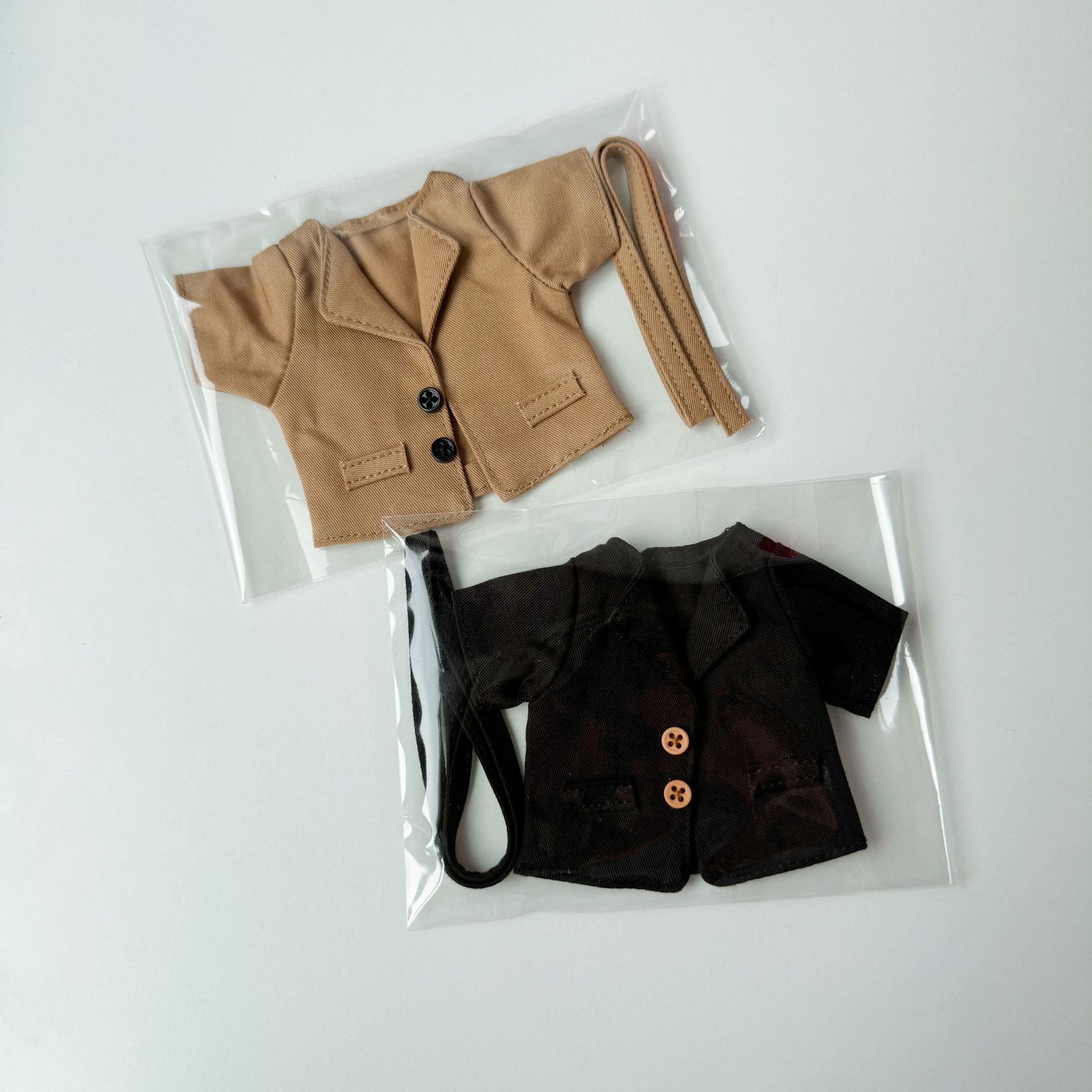 New Labubu Vintage Trench Coat - đánh giá và giá Vintage Fashion Doll