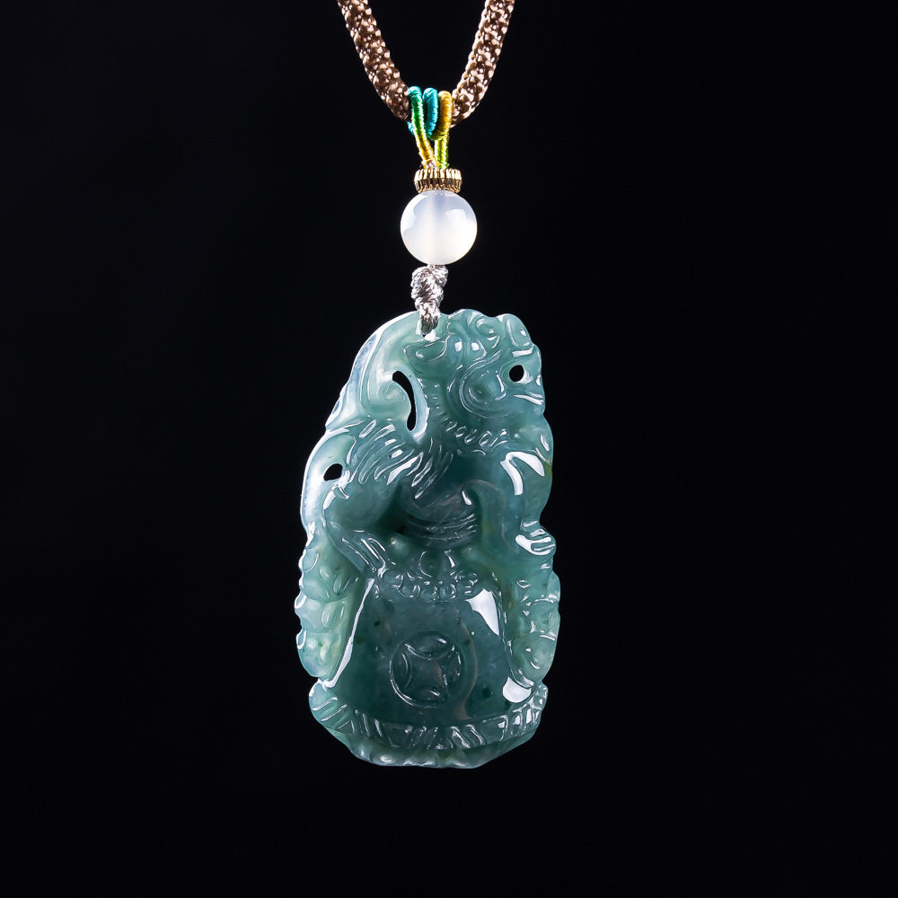 Burmese Jadeite Pixiu Pendant  - đánh giá và giá Vintage Women Fashion